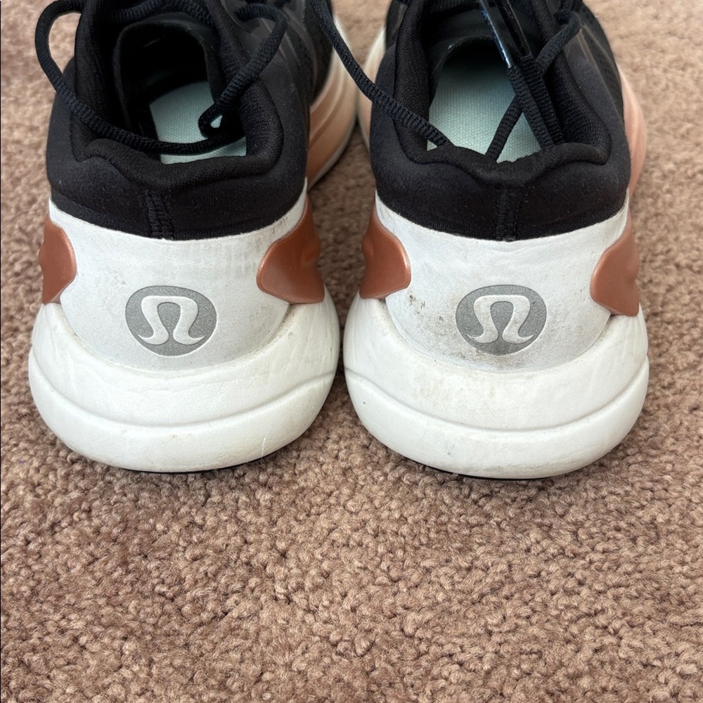 Lululemon Blissfeel Running Sneaker - Picture 2 of 5